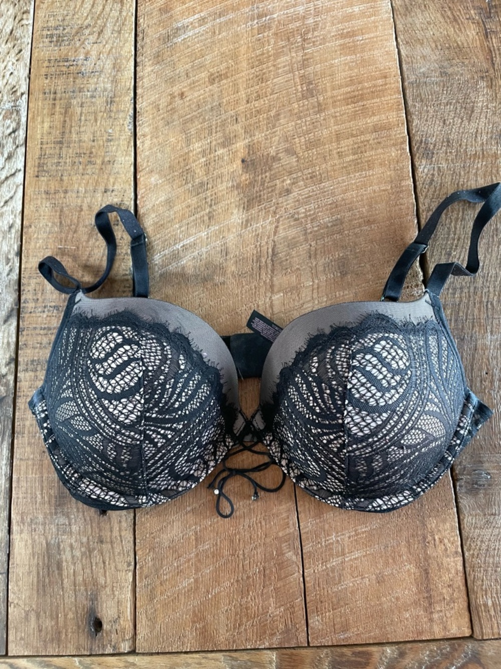 Victoria’s Secret Very Sexy Push Up Bra 36D